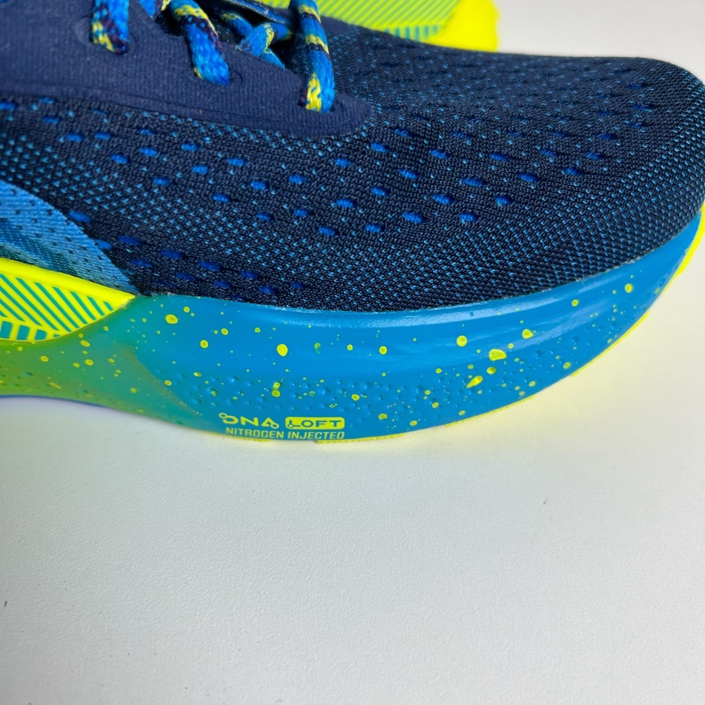 Brooks x Run Disney Adrenaline GTS 24 women’s Running size 10 - Picture 5 of 10